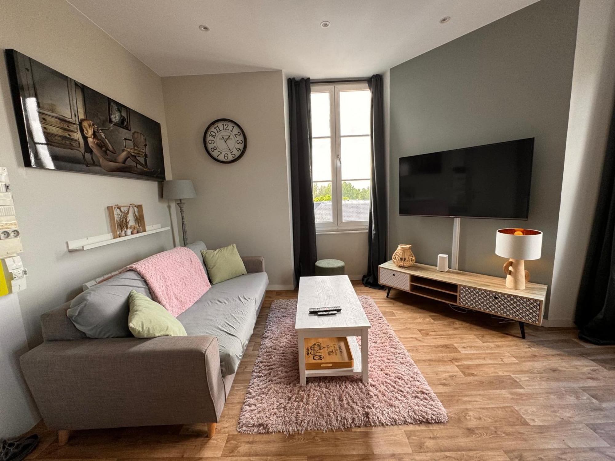 Duplex - Place De Parking Prive Lägenhet Orléans Exteriör bild